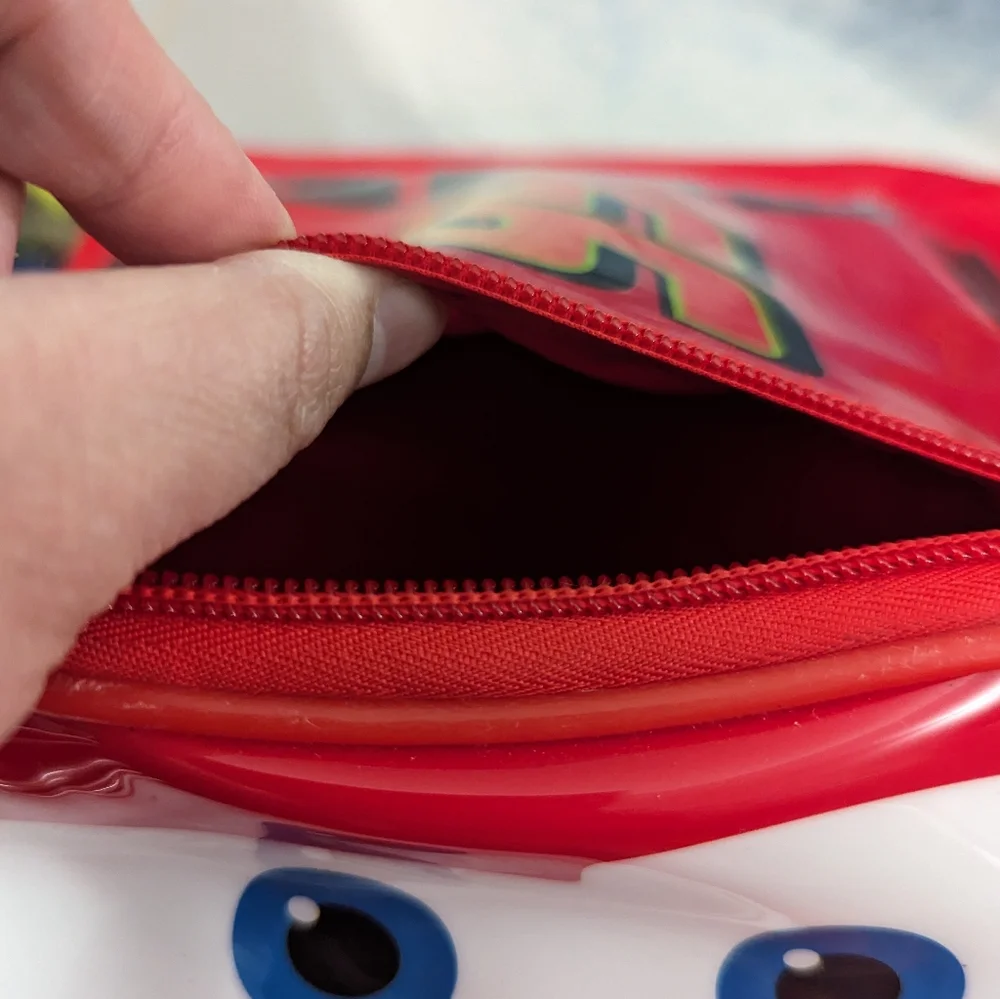 Disney Cars Lightning McQueen Kid's Roller Suitcase - Picture 12 of 13